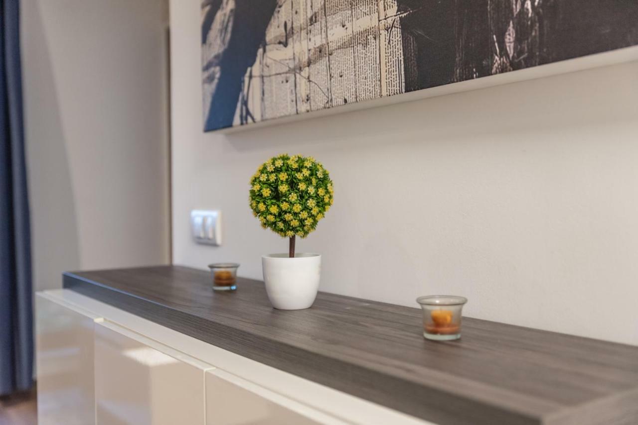 Empire Queen Apartments ベオグラード エクステリア 写真